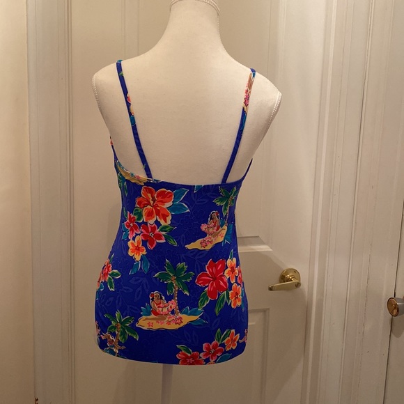 Ladies bathing suit…. Fits like a small - Picture 2 of 3